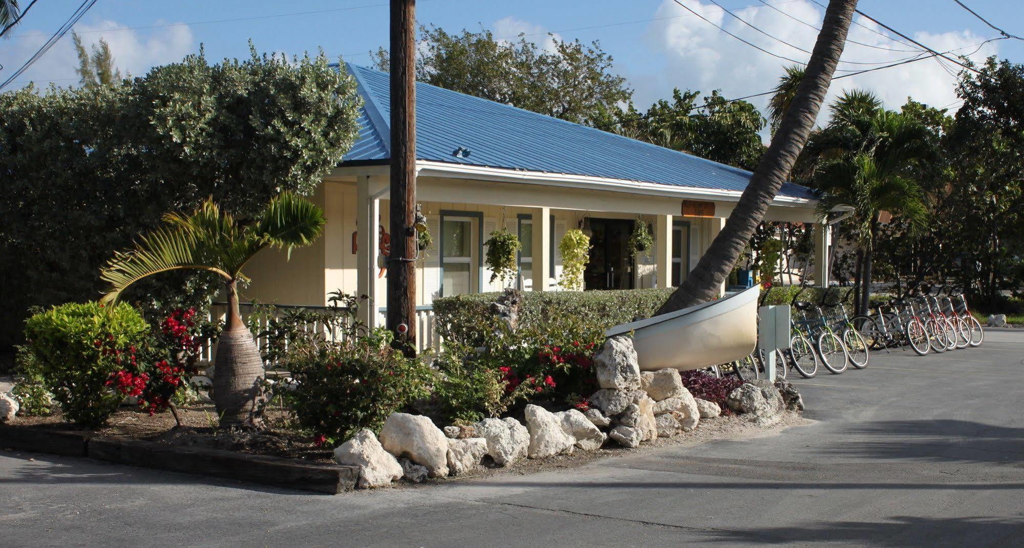 The Reef At Marathon Aparthotel Exterior photo