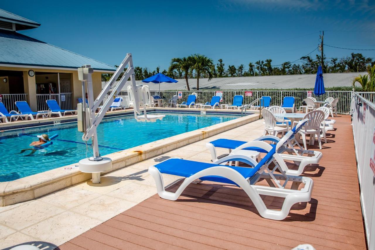 The Reef At Marathon Aparthotel Exterior photo
