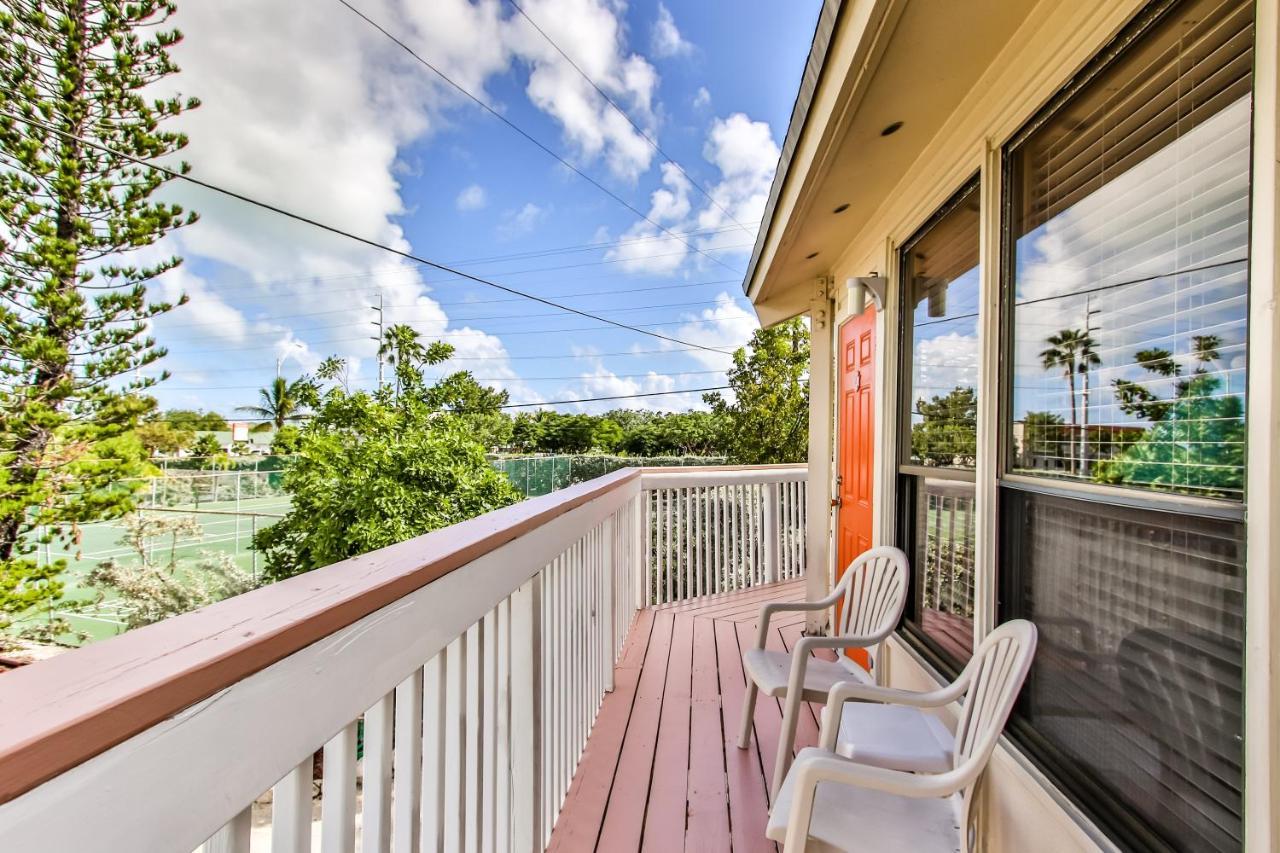 The Reef At Marathon Aparthotel Exterior photo